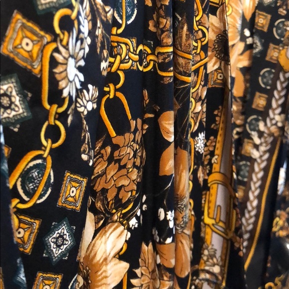 Classic Zara Floral Print Dress - Picture 11 of 11